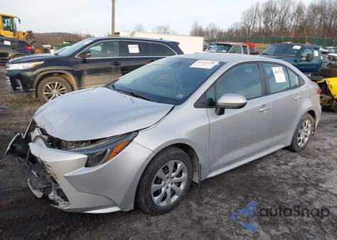 2020 Toyota Corolla Le z USA, uszkodzony, nr VIN 5YFEPRAE8LP133115